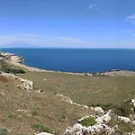 Nella Αουγκούστα